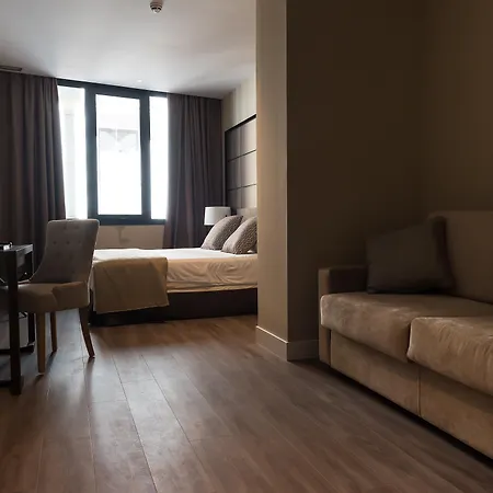 Palacio Valderrabanos Otel Ávila