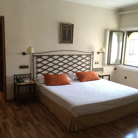 Palacio Valderrabanos 4*