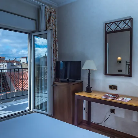 Palacio Valderrabanos 4*