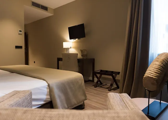 팔라시아 발데라바노스 4* Ávila