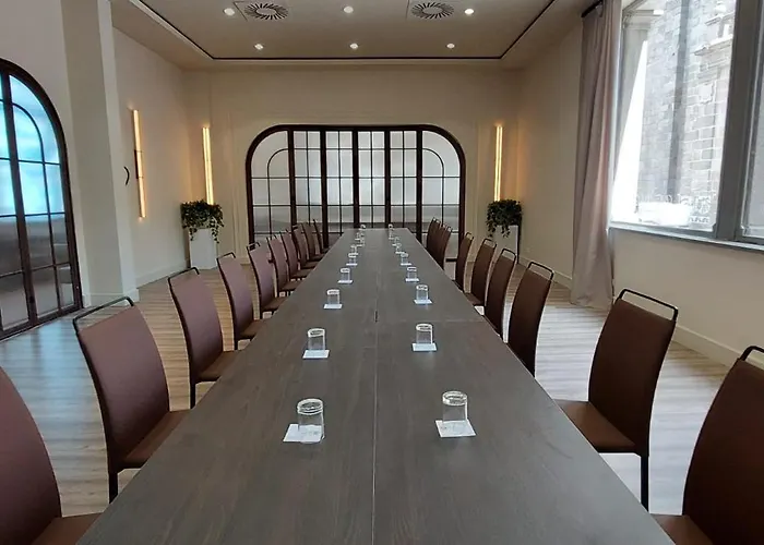 Palacio Valderrabanos Otel Ávila