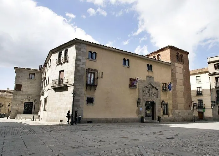 Palacio Valderrabanos 4*